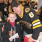 00Vipers' Ian Henry with Dennis Wideman of the Boston Bruins.